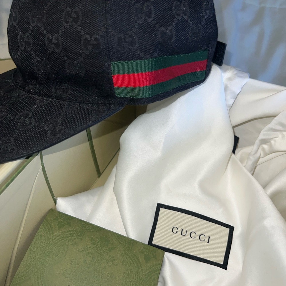 Black Gucci baseball/dad hat